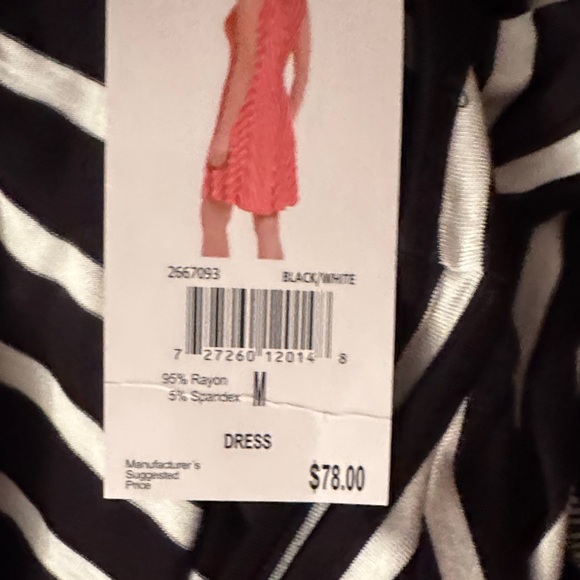 Chelsea & Theodore Black and White Zigzag Fit-Flare Midi Dress - Picture 8 of 8